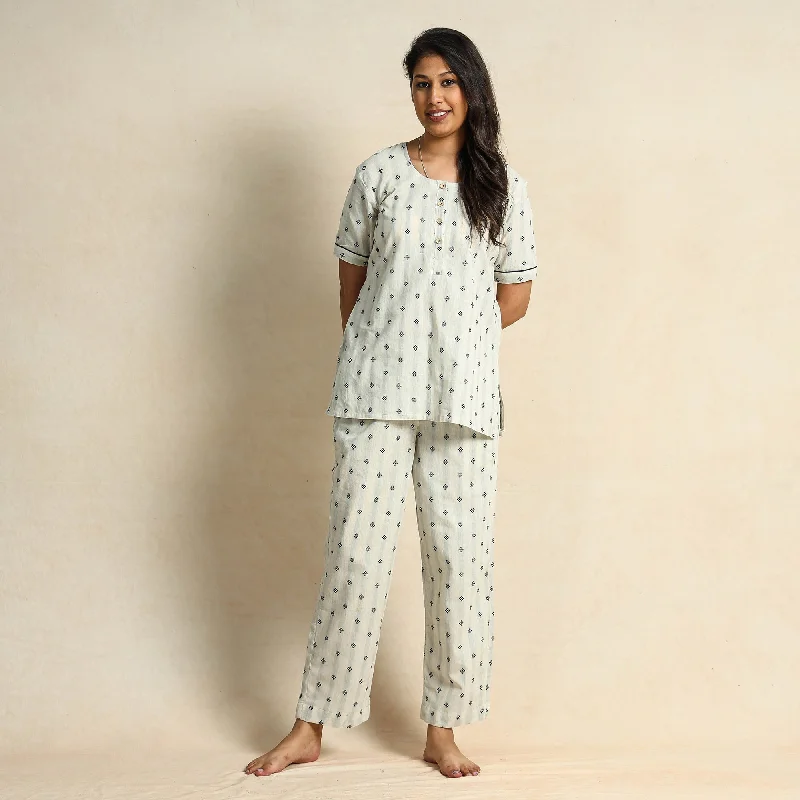 Off White Jacquard Cotton Top & Pyjama Night Suit Set