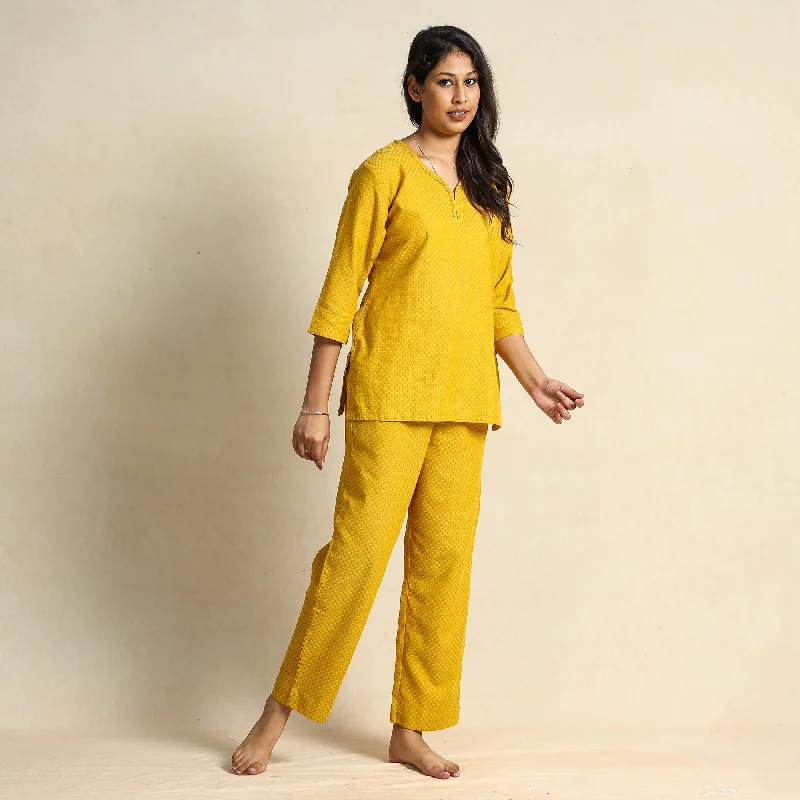 2023-550-1-31-jacquard-cotton-top-pyjama-night-suit-set