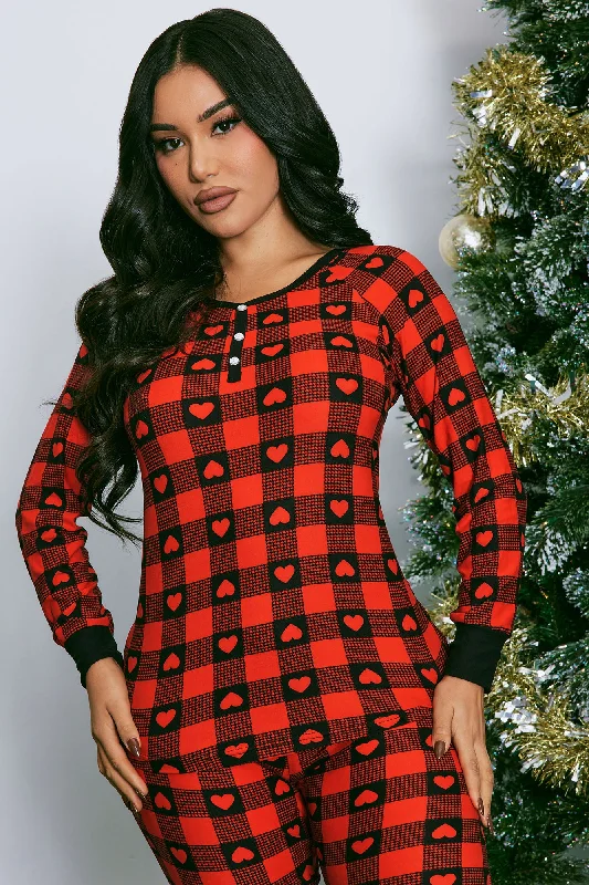 holiday-hearts-pj-jogger-set-red-black