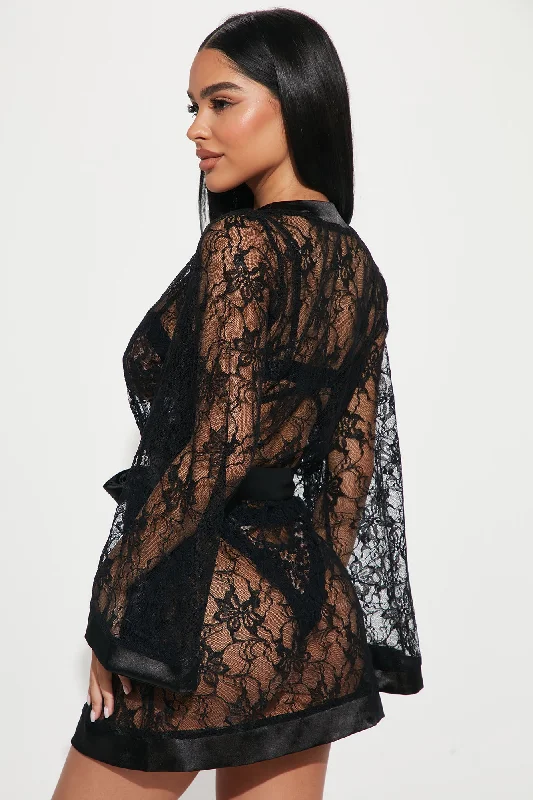 lust-on-my-mind-lace-robe-black