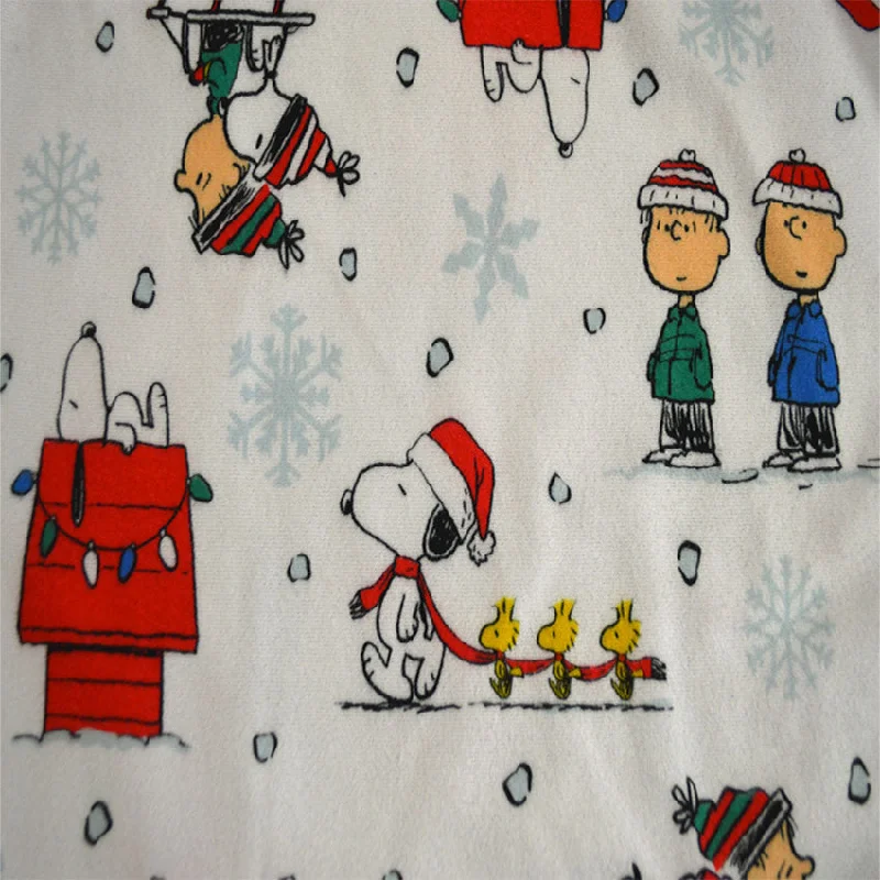 peanuts-gang-charlie-brown-christmas-traditional-flannel-nightgown